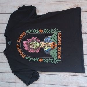 Disney Hocus Pocus 2. T-shirt. "Don't lose your head". Woman's Large. Black